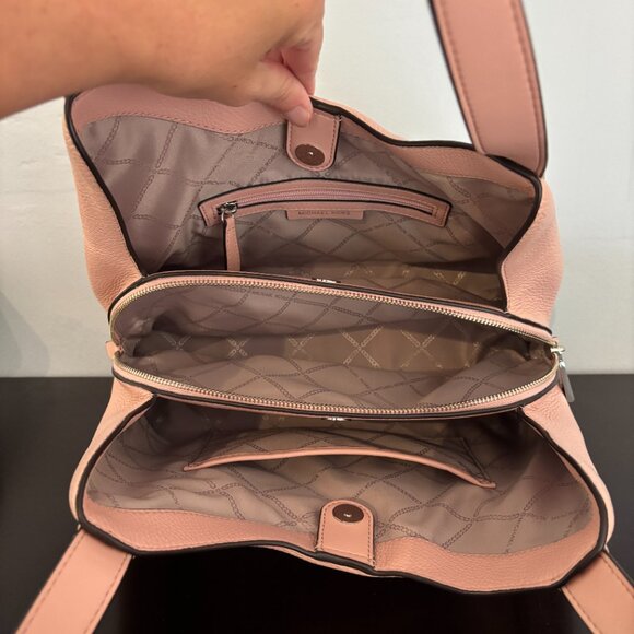 Michael Kors Rosemary Light Pink Large Pebbled Leather Shoulder Bag - Picture 10 of 11